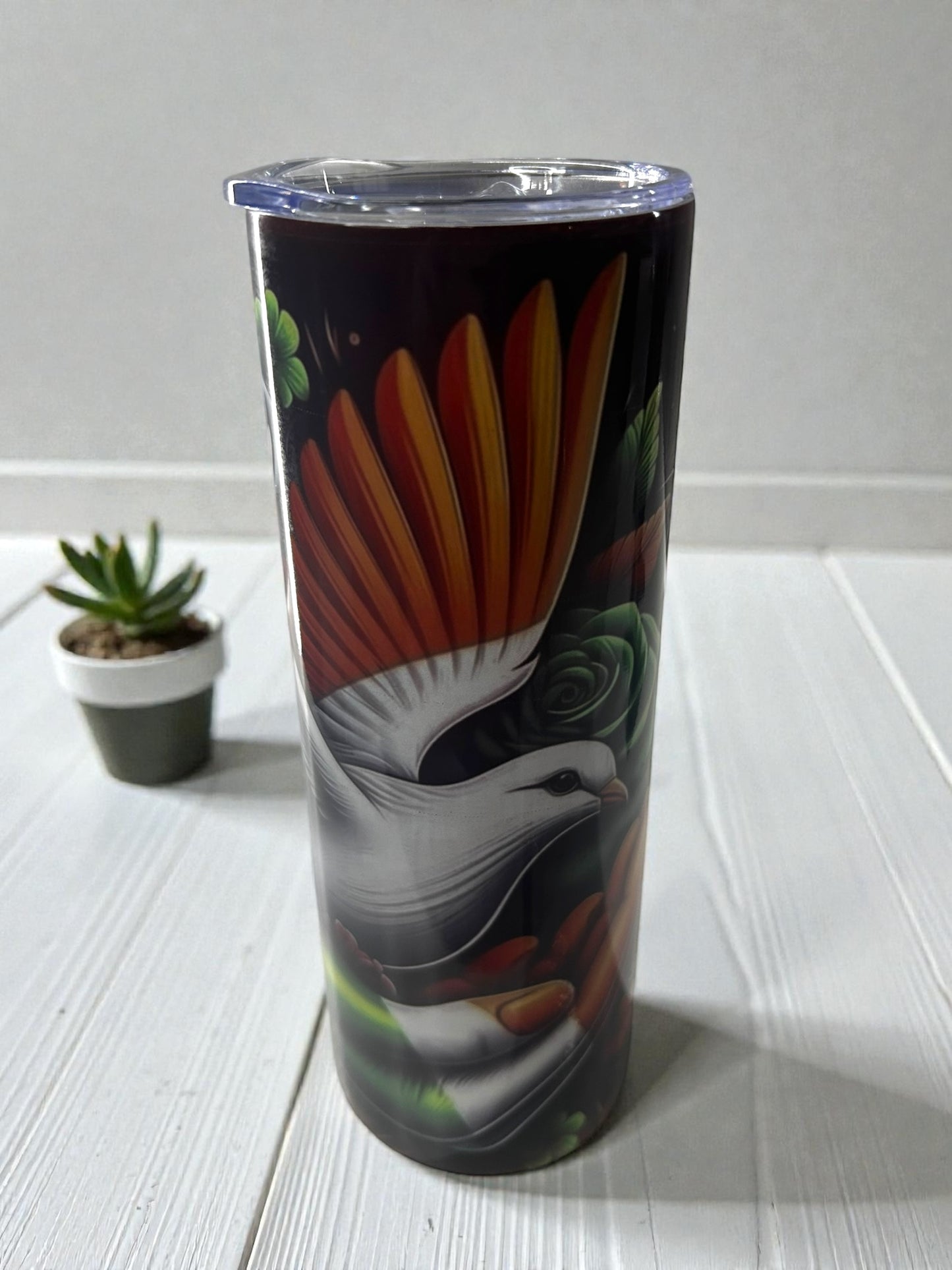 TRICOLOUR DOVE In Hand Colour 20oz Large Skinny Tumbler